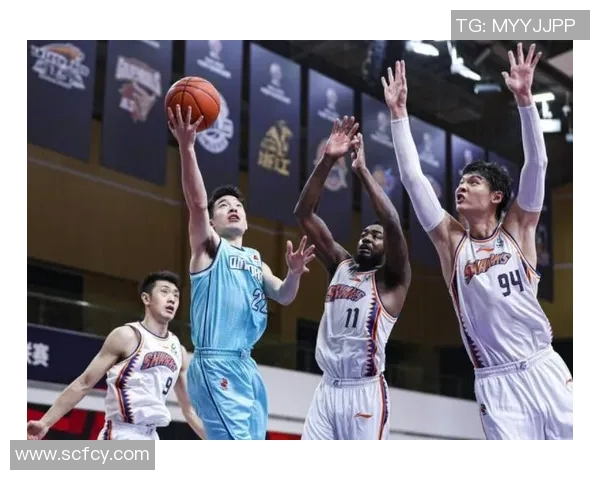 江门篮球队迎战东莞队精彩对决全场热血沸腾球迷齐聚助威